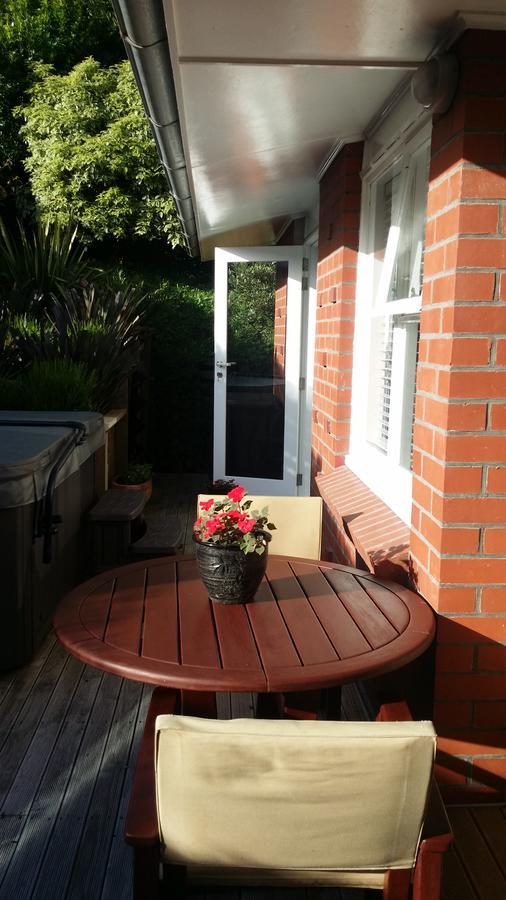 Style In Ngaio Bed & Breakfast Wellington Exterior photo